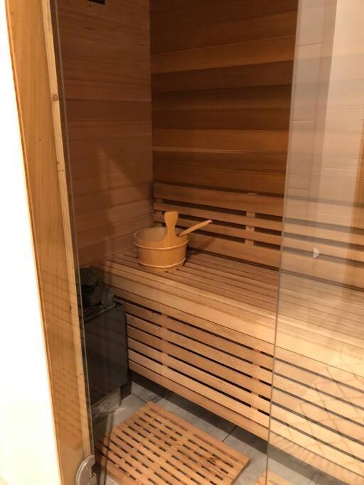 Luxurious Appartement With Sauna And Kitchen In Center Of Dordrecht Esterno foto
